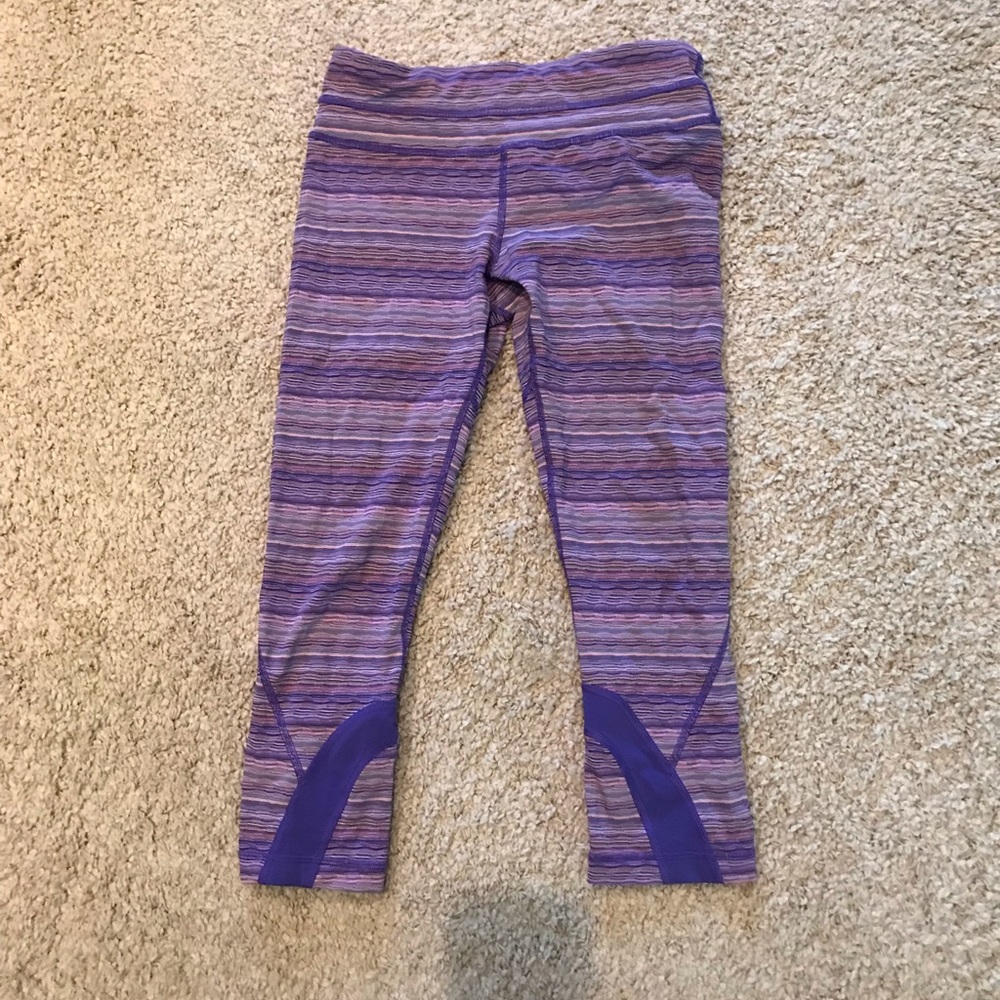 Lululemon crop legging size 6